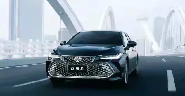 丰田全新亚洲龙:配2.0L+ CVT 无级变速,内置8155P芯片,值得买吗