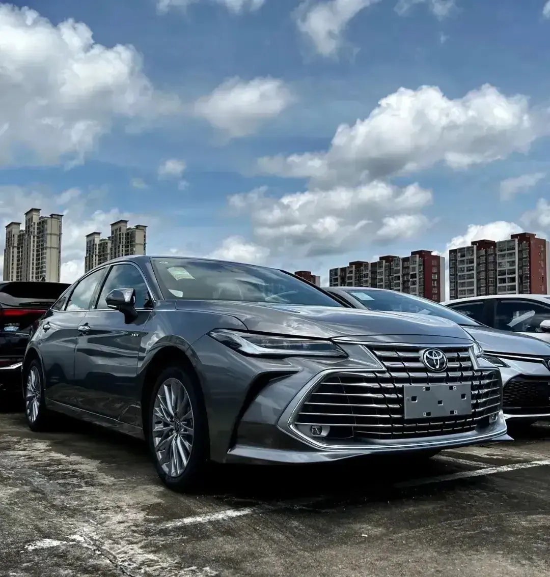 丰田全新亚洲龙:配2.0L+ CVT 无级变速,内置8155P芯片,值得买吗